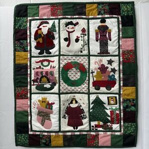 Quilted Christmas Wall Hanging Handmade 34" H‎ X 28.5" W
